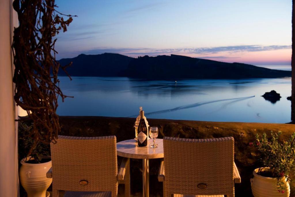 Enalion Suites Oía Dış mekan fotoğraf
