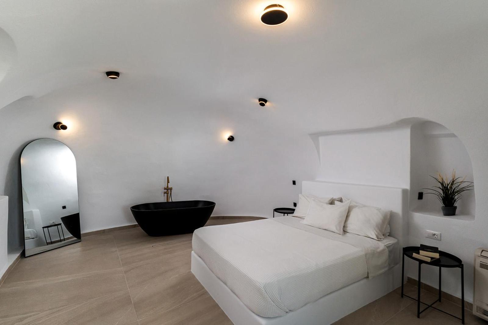 Enalion Suites Oía Dış mekan fotoğraf